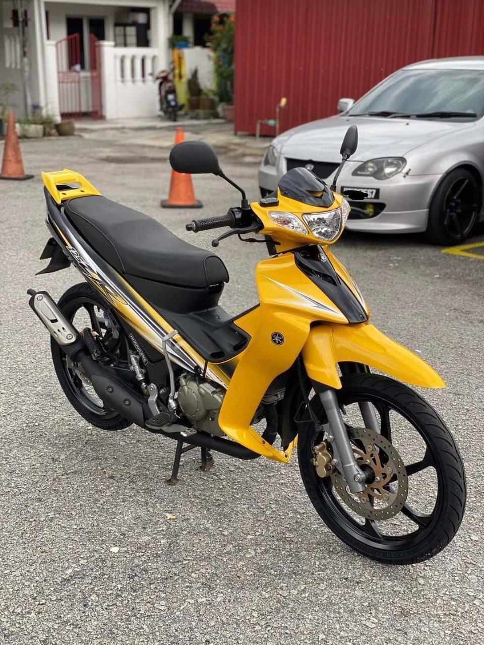 Yamaha 125 zr