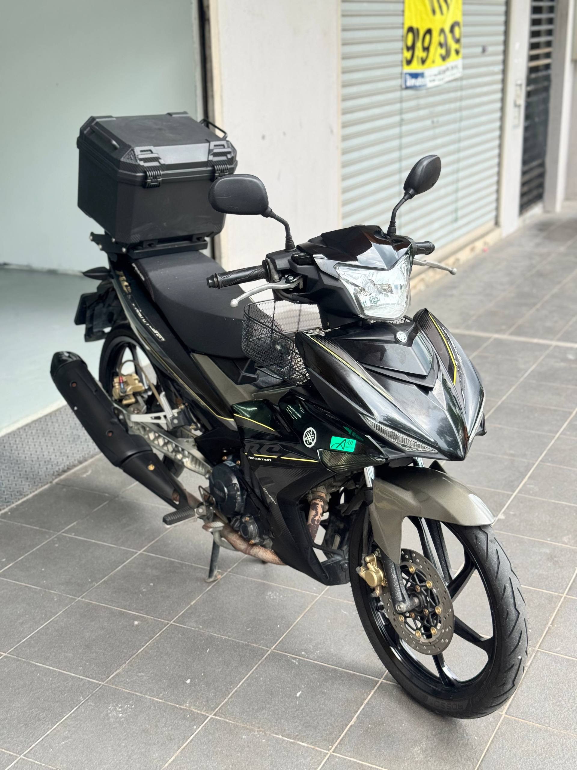 Yamaha Y15ZR v1